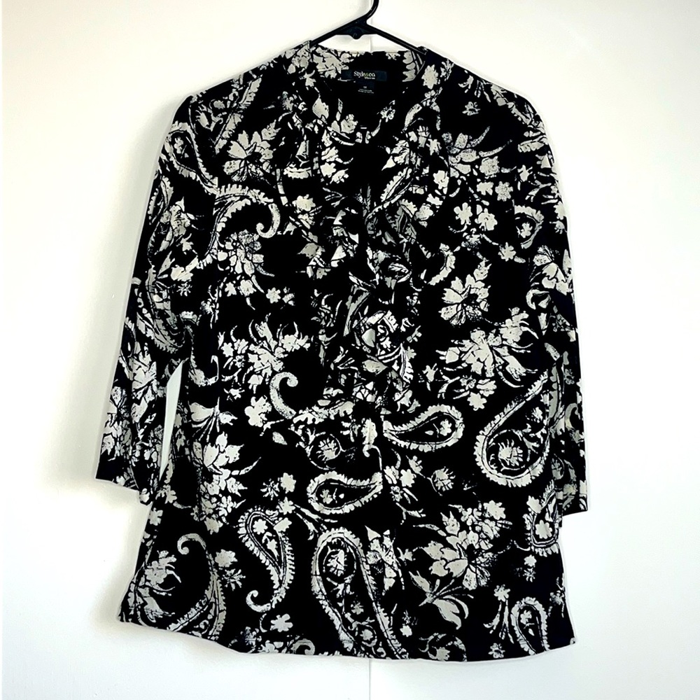 Front Ruffle 1X Black n white blouse with Hook button closure at neck Style & Co